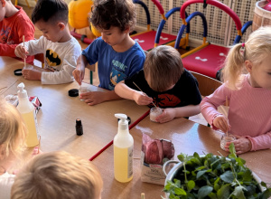 Aromaterapia dla najmłodszych – zapachowa podróż